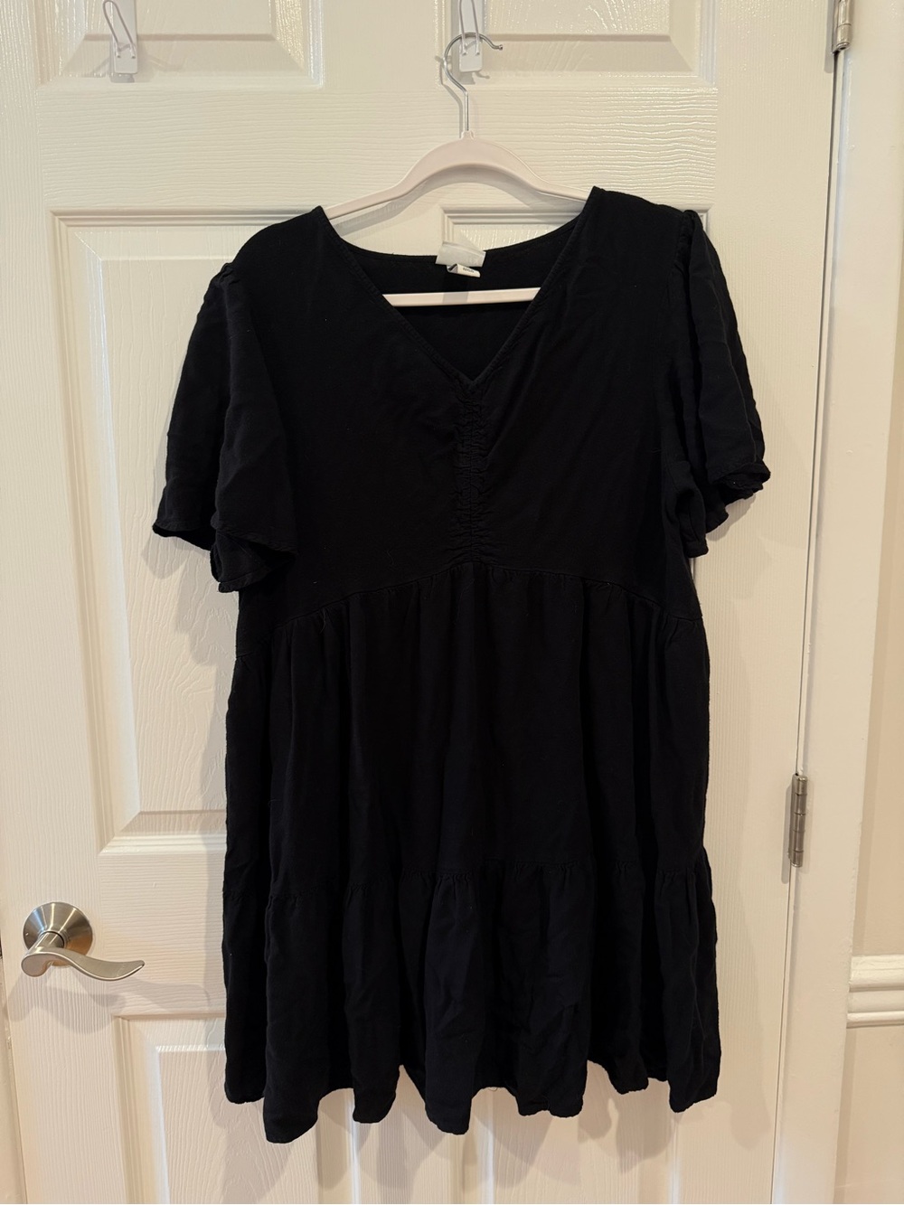 Ava & Viv Black V-Neck Tiered Mini Dress